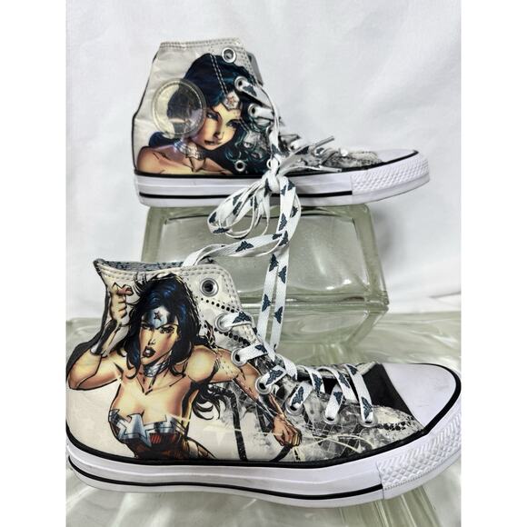 Custom Bling Chuck Taylor Hi Top Wonder Woman Converse - Sz. 7 Collectible. - Picture 1 of 5